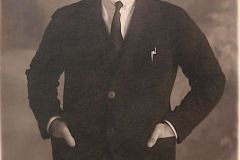 Ritratto-campo-medio-Luigi-Oggiano